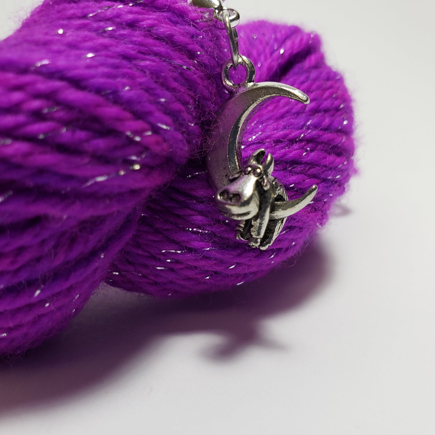 Cow jumping over the Moon Progress Keeper, Silver, 3D, Stitch Marker